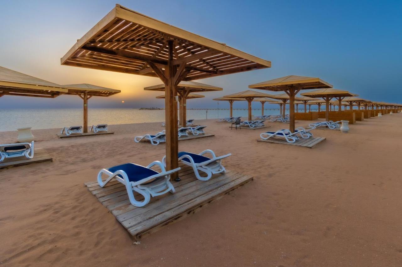 Tropitel Sahl Hasheesh Hotel Hurghada Exterior photo Dead Sea beach