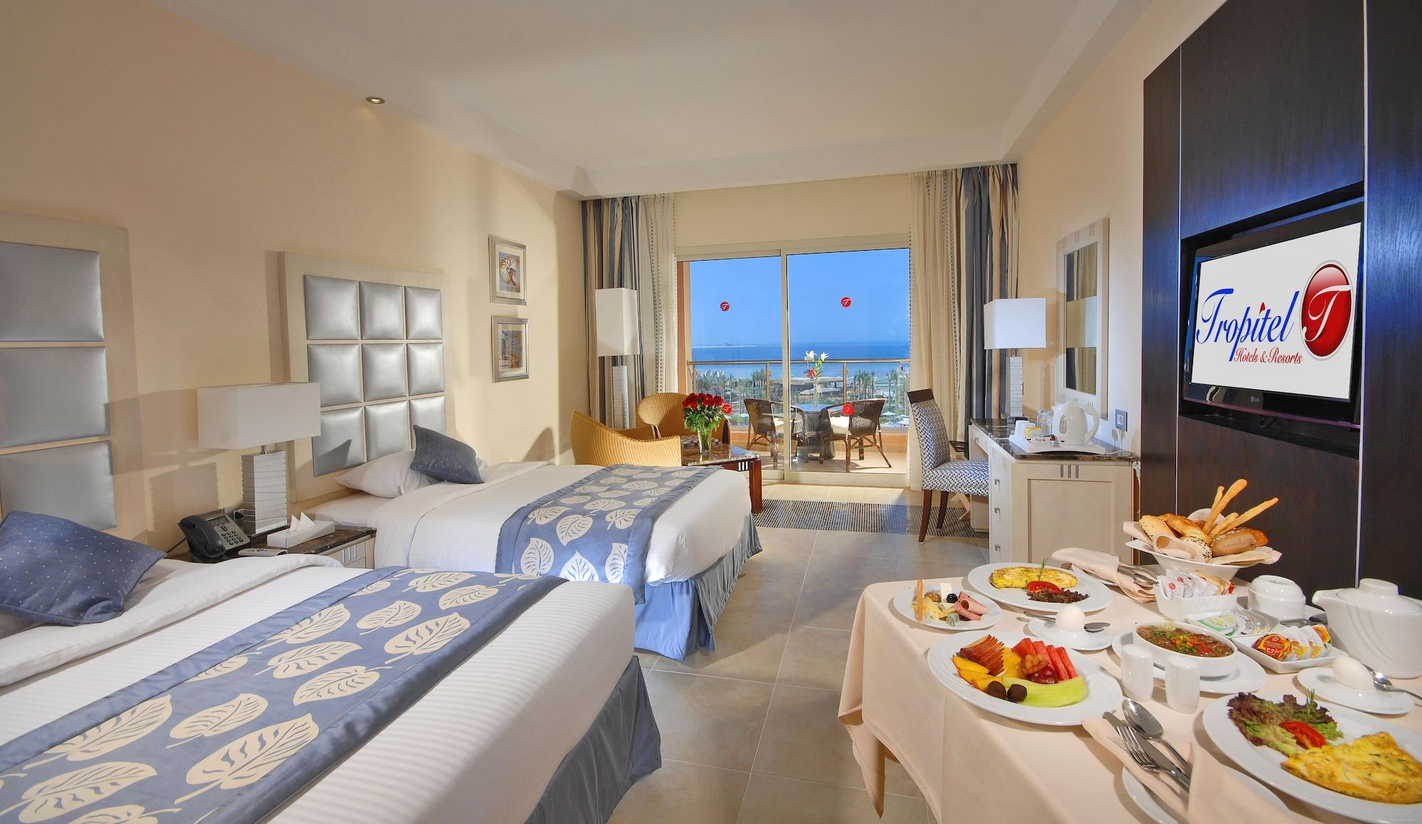 Tropitel Sahl Hasheesh Hotel Hurghada Exterior photo A room at the hotel