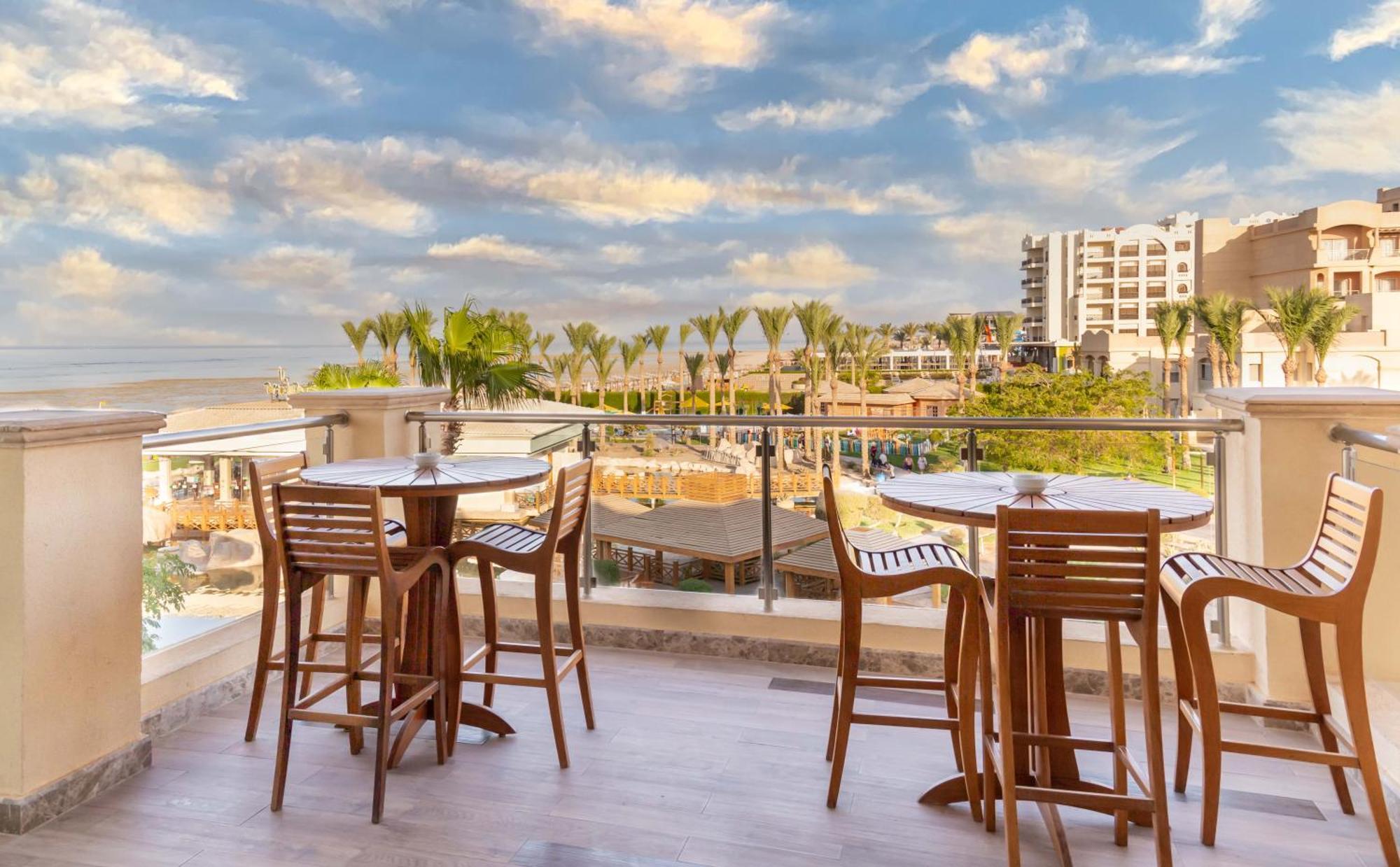 Tropitel Sahl Hasheesh Hotel Hurghada Exterior photo View from the rooftop bar