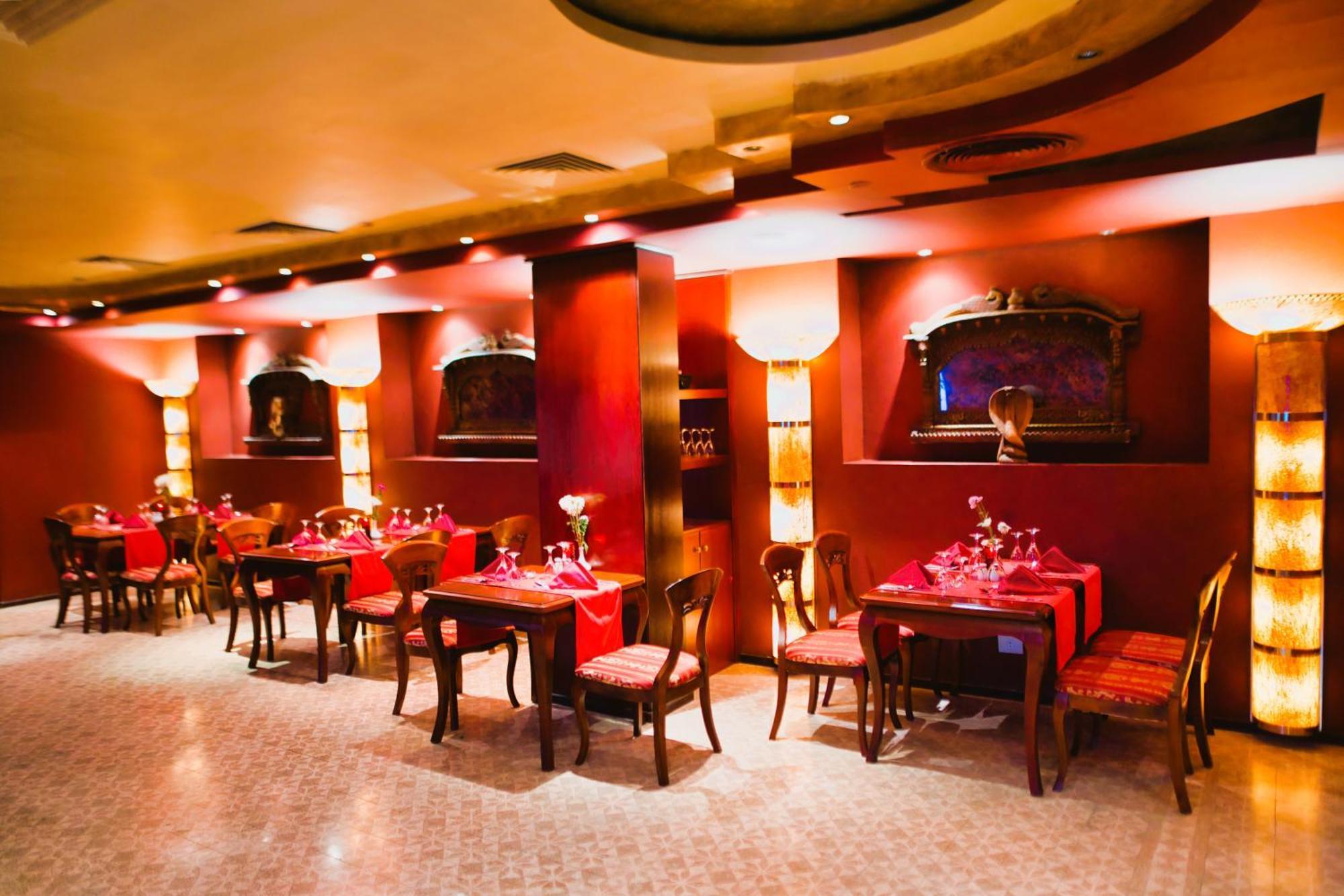 Tropitel Sahl Hasheesh Hotel Hurghada Exterior photo Restaurant interior